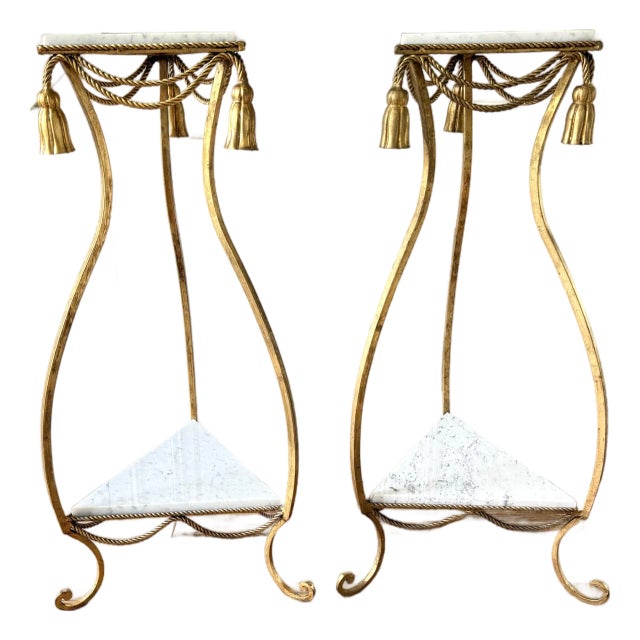 Pair of Italian Gilt Iron & Carrara Marble Tassel Corner Tables – Attributed to S. Salvadori Firenze, 1950s Hollywood Regency For Sale