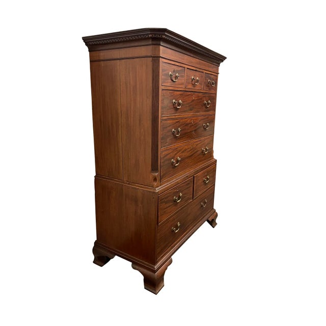 Farmhouse English George III Mahogany Chest on Chest For Sale - Image 3 of 13