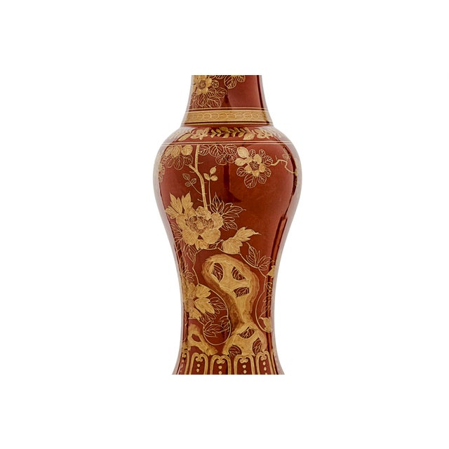 Red Antique Chinese Coral-Ground Gilt-Decorated Porcelain Vase For Sale - Image 8 of 9