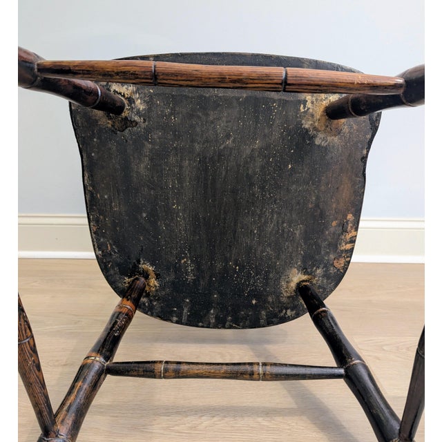 Late 18th Century Windsor Arm Chair Plank Seat Fan-Back New England For Sale - Image 11 of 18