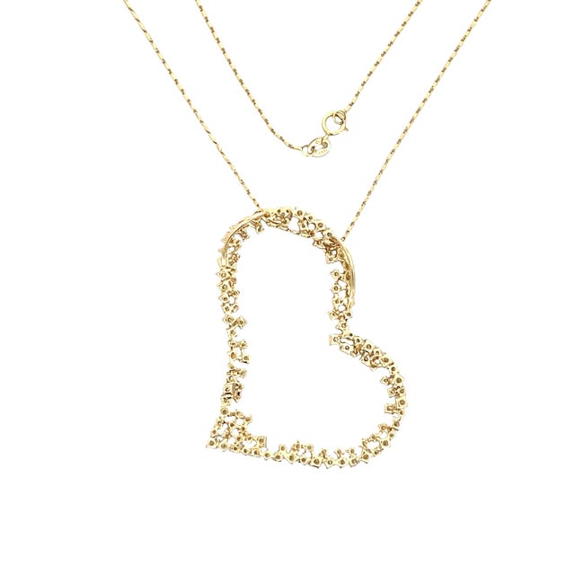 Modern 14k Yellow Gold 2.30 Carats Natural Diamond Heart Necklace For Sale - Image 3 of 13