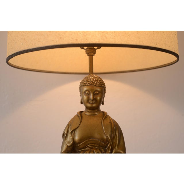 1950s Hollywood Regency Gold Ceramic Buddha Table Lamp For Sale - Image 15 of 17