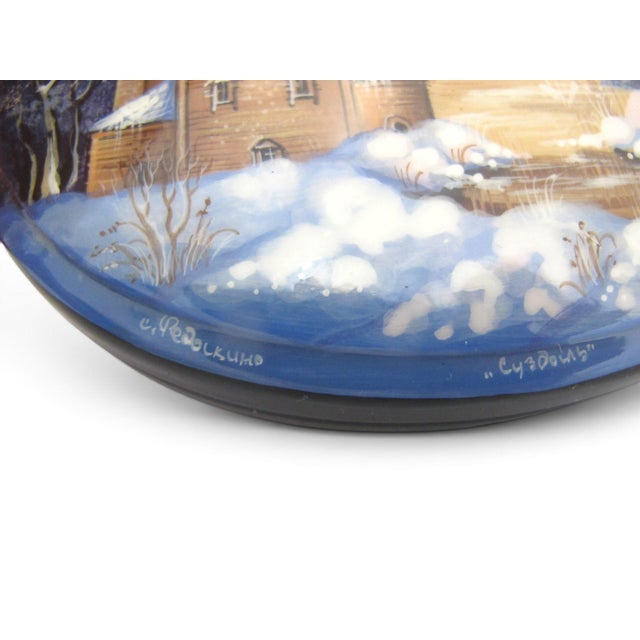 Mid 20th Century Russian Fedoskino Hand Painted Winter Suzdal Lacquer Mother of Pearl Box Signed For Sale - Image 5 of 10