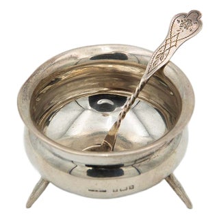 Silver Salt Shaker with Three Supporting Feet and Spoon For Sale