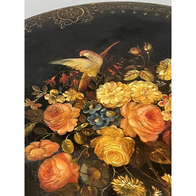Black 19th Century Napoleon III Pedestal Table in Black Lacquered Wood with Painted Floral Decoration For Sale - Image 8 of 10