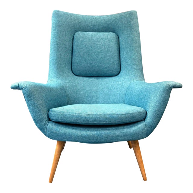 1960s Danish Scoop-Backed Lounge Chair For Sale