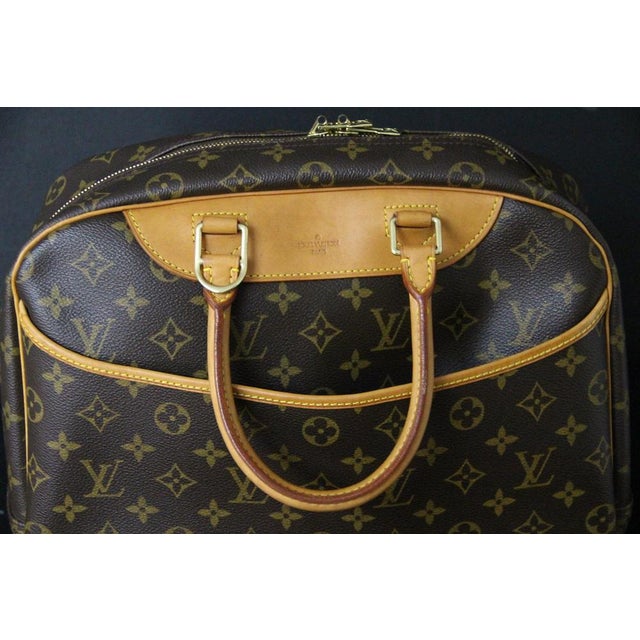 Sac Louis Vuitton Monogram 35 Cm, 2010s For Sale - Image 6 of 18