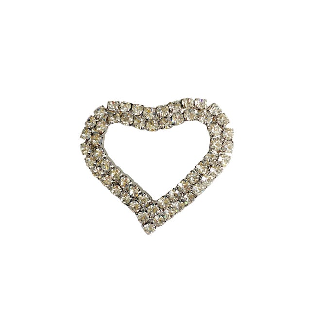 Vintage Clear Rhinestone Heart Brooch Pin Costume Jewelry Silver Toned For Sale - Image 4 of 5