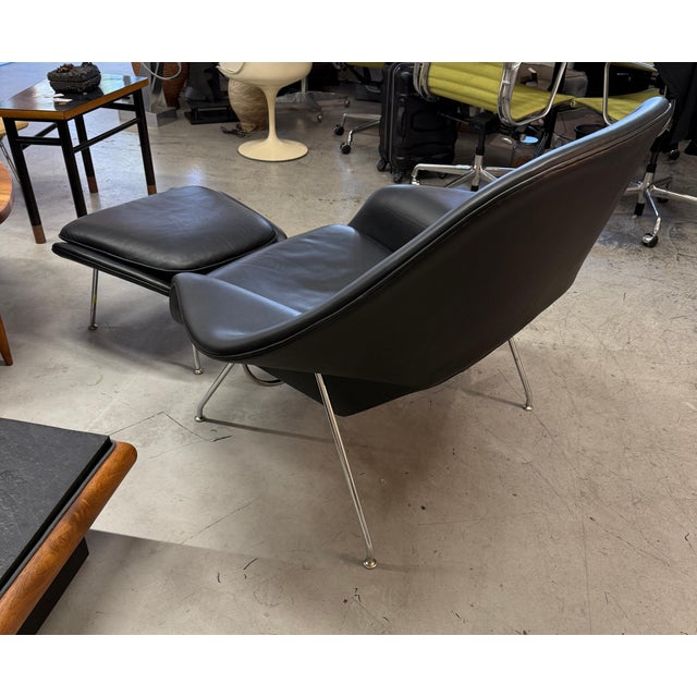 Black Leather Eero Saarinen for Knoll Womb Chair and Ottoman For Sale - Image 12 of 16