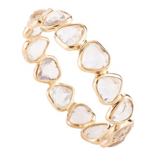 18k Yellow Gold Stackable Heart Cut Rainbow Moonstone Eternity Band Ring Size 6.5 For Sale