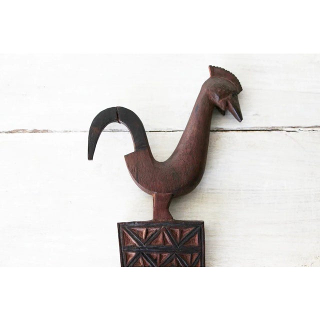 1950s 1950s Chokwe Comb Depicting a Rooster, Angola For Sale - Image 5 of 11