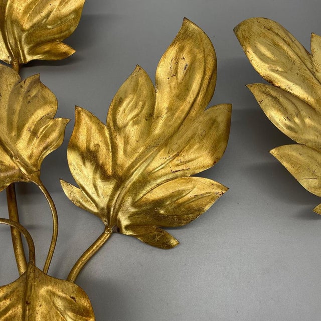 Metal Florentiner Gilt Leaf Wall Lights in the style of Hans Kögl, Italy, 1980s, Set of 2 For Sale - Image 7 of 18