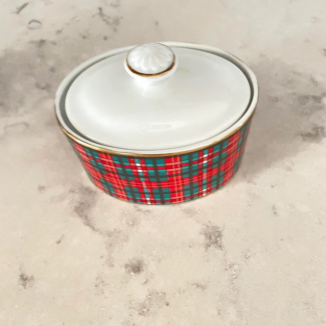 1980s Vintage Tartan Plaid Creamer & Covered Sugar Bowl Set- 2 Pieces For Sale - Image 5 of 10