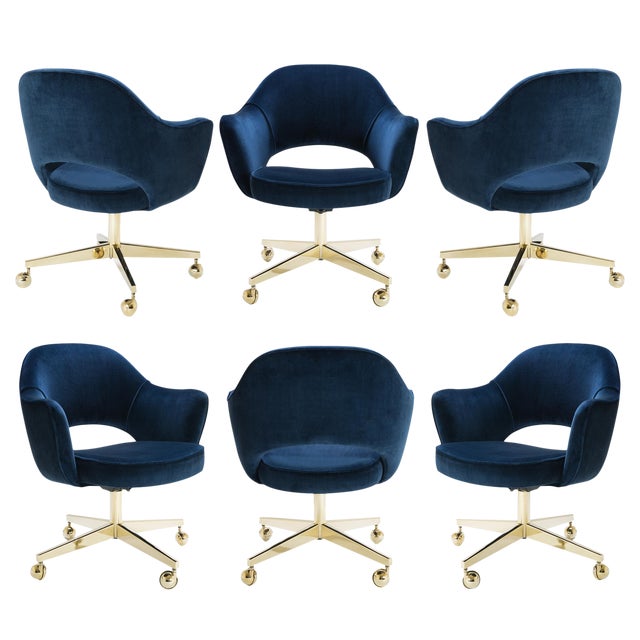 Original Saarinen Executive Arm Chair in Navy Velvet, Swivel Base, Custom Gold Edition - Set of 6 For Sale