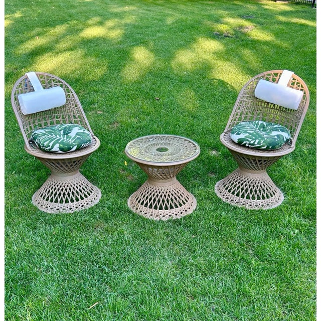 Mid-Century Modern 1970’s Vintage Russell Woodward Woven Spun Fiberglass Bistro Table and Glass Table Top & Pair of Matching Chairs, Patio Set, Attributed For Sale - Image 3 of 12