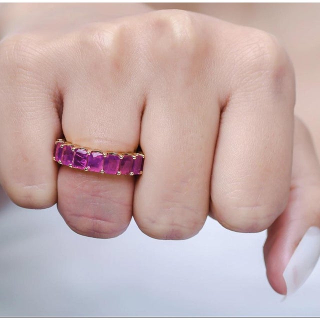 Natural 8.33 cts ruby band ring in 18k gold For Sale - Image 11 of 18