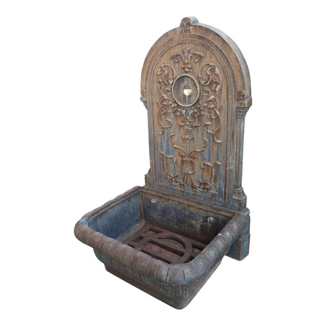 Small Cast Iron Fountain From Toulouse, France, 20th Century For Sale