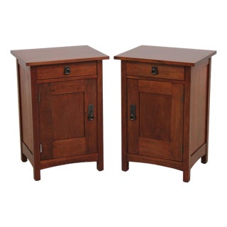 Pair Stickley Arts & Crafts Cherry Nightstands For Sale