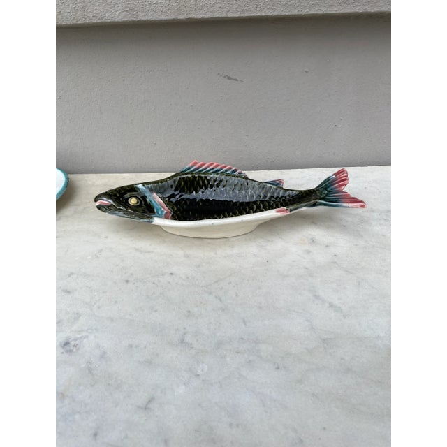 French Majolica Fish Platter Fives Lille Circa 1900. W / 11.5 inches.