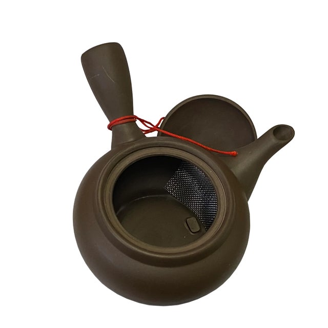 Chinese Handmade Yixing Zisha Clay Teapot With Artistic Accent For Sale - Image 4 of 5