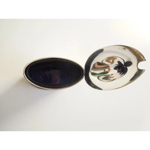 1882 Edward Hutton England Sterling Silver Mustard Pot Cobalt Blue Glass Liner For Sale - Image 4 of 9