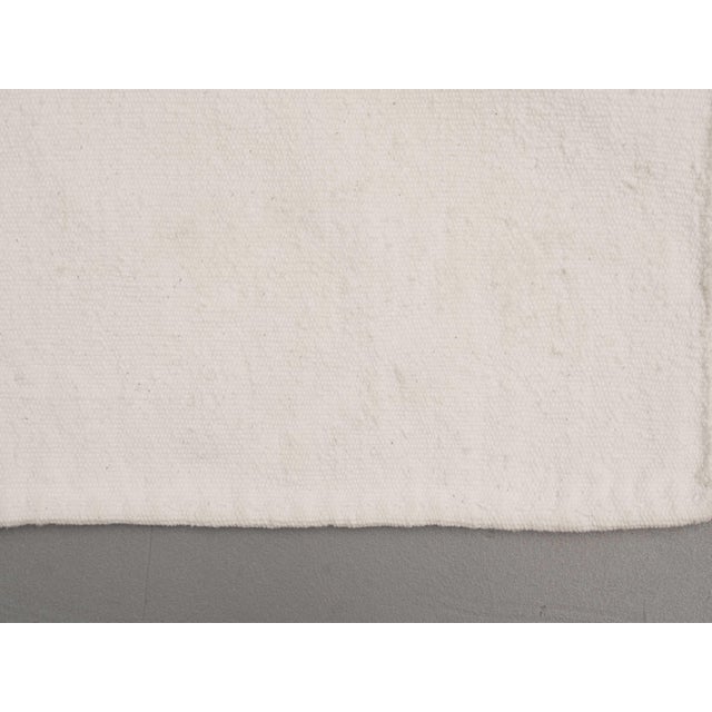 Textile 1970s Vintage Handmade Wool Cotton White Kilim Rug For Sale - Image 7 of 11