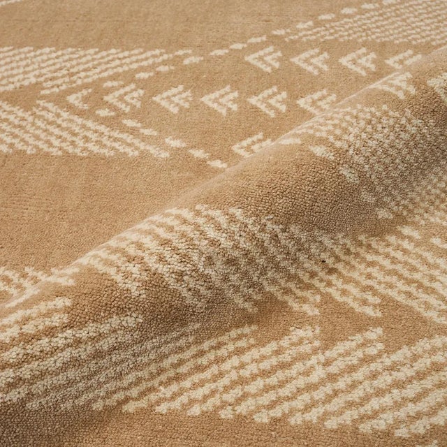 Contemporary Schumacher Fitzgerald 10' x 14' Rug in Natural For Sale - Image 3 of 6