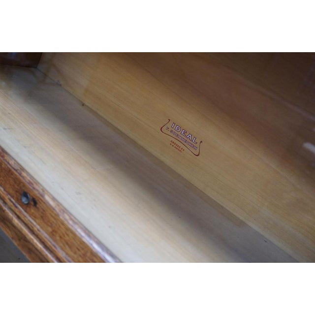 German Oak Bookcase with Folding Doors in style of Globe Wernicke, 1900s For Sale - Image 10 of 18