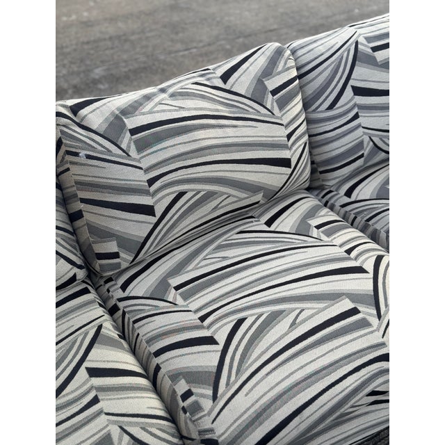 Late 20th-Century Tuxedo Sofas With Abstract Upholstery For Sale In Philadelphia - Image 6 of 12