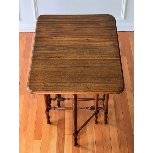 Antique English Walnut Gate Leg Occasional Table, Rectangular, 1920s For Sale In Philadelphia - Image 6 of 16