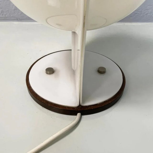 Italian Space Age Spherical Table Lamp in White Plastic, 1970s For Sale - Image 11 of 12