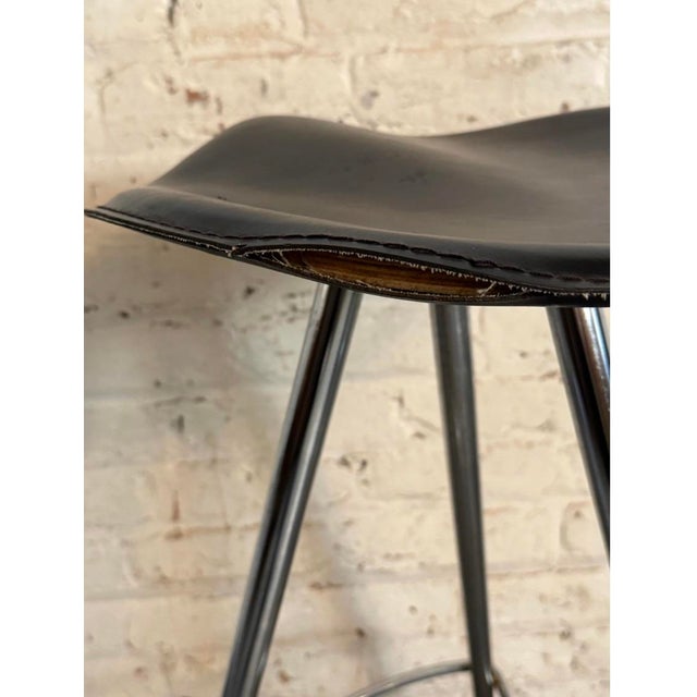 Late 20th Century Pair of Vintage Modern Chrome Bar Stools For Sale - Image 5 of 9