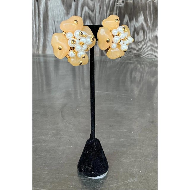 Vintage Floral Lucite Pearl Clip on Earrings For Sale - Image 12 of 12