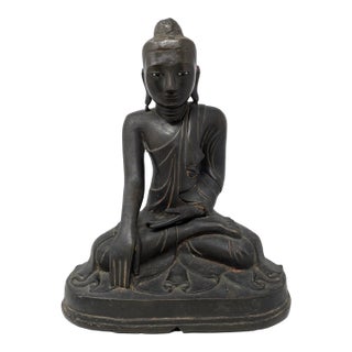 Late 19th Century Burmese Bronze Buddha: Mandalay Style For Sale