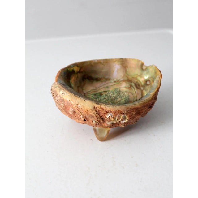 Peach Mid Century Abalone Shell Footed Bowl For Sale - Image 8 of 11