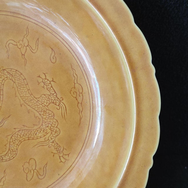 Early 20th Century Chinese Ceramic Plate,Hongzhi Marked Yellow Glaze Porcelain Plate Hand Carved Dragon Pattern For Sale In Seattle - Image 6 of 10