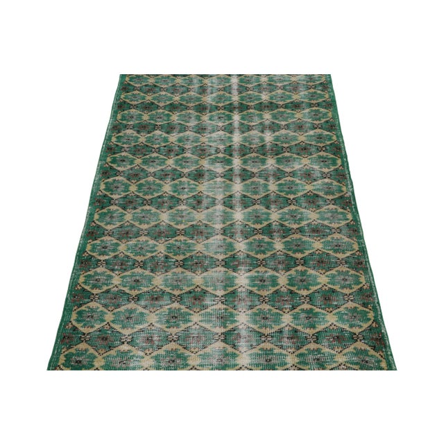 Traditional 1960s Vintage Distressed Rug in Teal Green Lattice Patterns With Light Goldenrod For Sale - Image 3 of 8