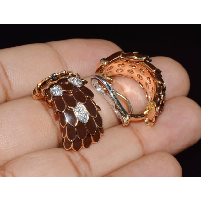 Pair of Vintage Roberto Coin Animalier 0.32ct Natural Diamond Feather Earrings in Solid 18k Rose & White Gold For Sale In Dallas - Image 6 of 15