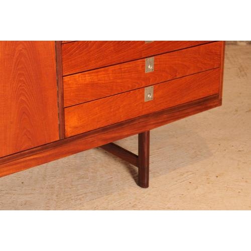 Robert Heritage Mid-Century Teak Sideboard with Brushed Steel Handles by Robert Heritage for Archie Shine, 1960s For Sale - Image 4 of 15