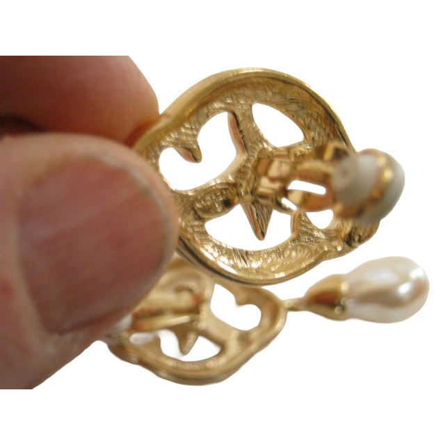 Givenchy Givenchy 1980s Gold-Plated Open Work Glass Baroque Pearl Dangle Earrings, 2 Pieces For Sale - Image 4 of 4