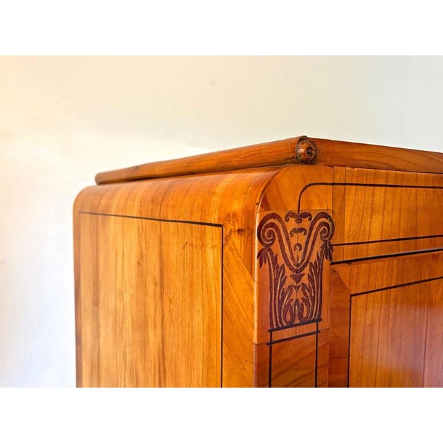 19th Century Biedermeier Cabinet in Marquetry Cherrywood, Prague, 1825 For Sale - Image 3 of 18