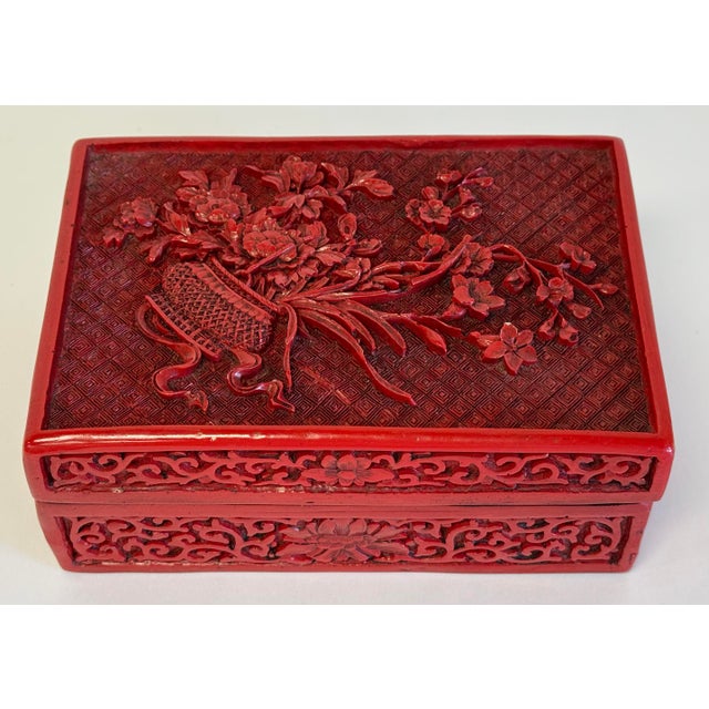 Vintage Hand-Carved Chinese Cinnabar Lacquer Box For Sale In Kansas City - Image 6 of 10