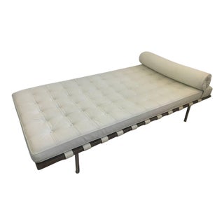 Barcelona Style Cream Leather Daybed For Sale