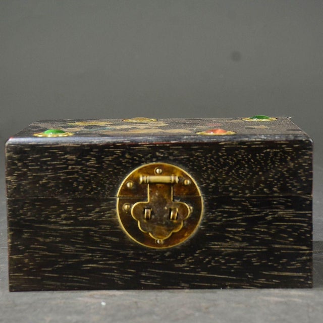 Chinoiserie Vintage Chinese Zitan Wood Box With Gold Painted Bird & Gemstone Inlay - Chinoiserie Jewelry Box For Sale - Image 3 of 9