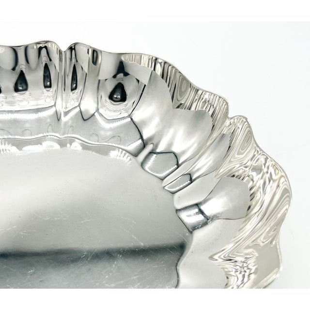 Alessi Vintage Oneida Silverplate Footed Bowl — Scalloped Rim — Traditional / Hollywood Regency For Sale - Image 4 of 13