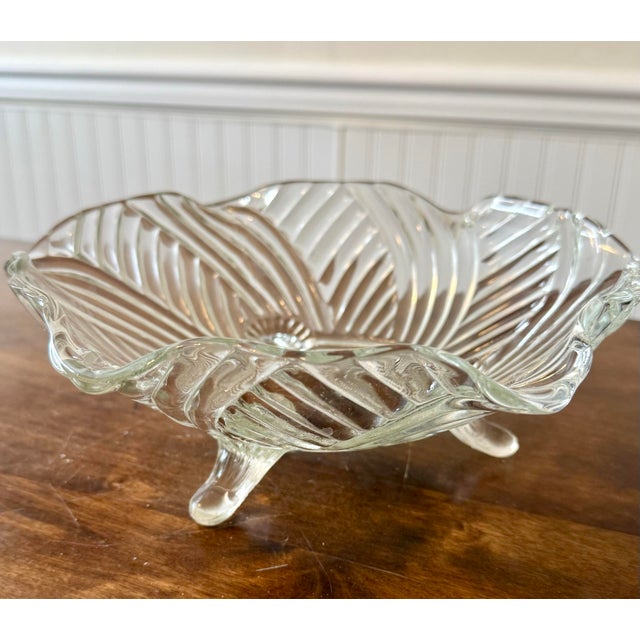 Transparent Prismatic Swirl Tri-Footed Glass Bowl For Sale - Image 8 of 12
