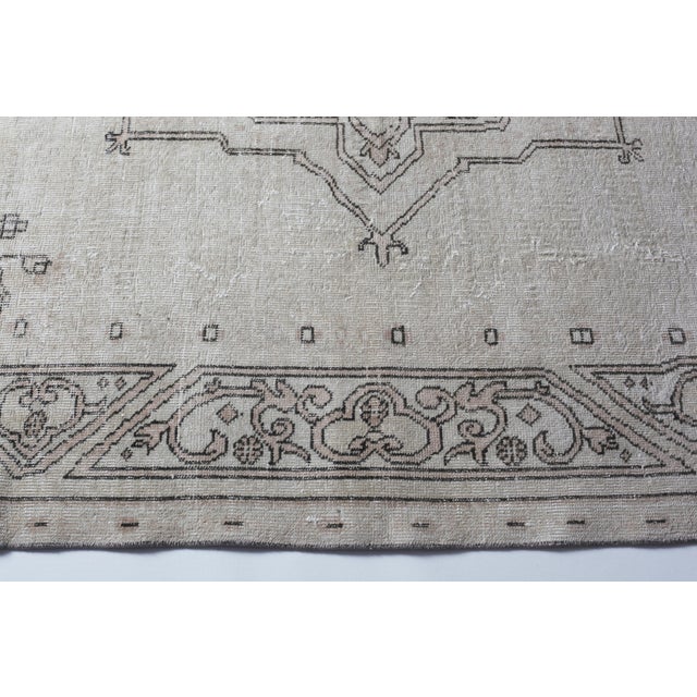 Vintage Turkish Oushak Rug With Minimal Medallion Design in Soft Neutrals -6' 2'' X 9' 11'' For Sale - Image 12 of 13