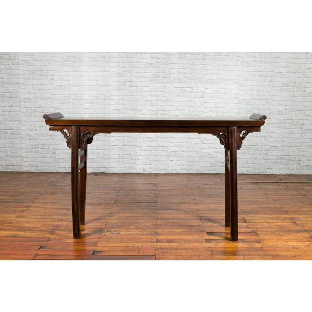 Mid 19th Century Chinese Qing Dynasty Altar Console Table with Carved Spandrels For Sale - Image 4 of 13