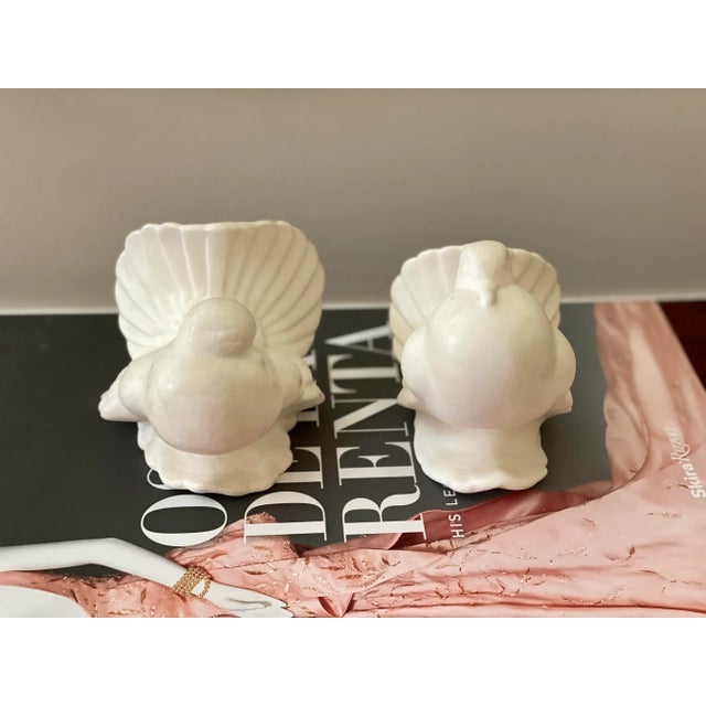1970s Pair of 1970s White Ceramic Doves Signed E. Coleman For Sale - Image 5 of 10