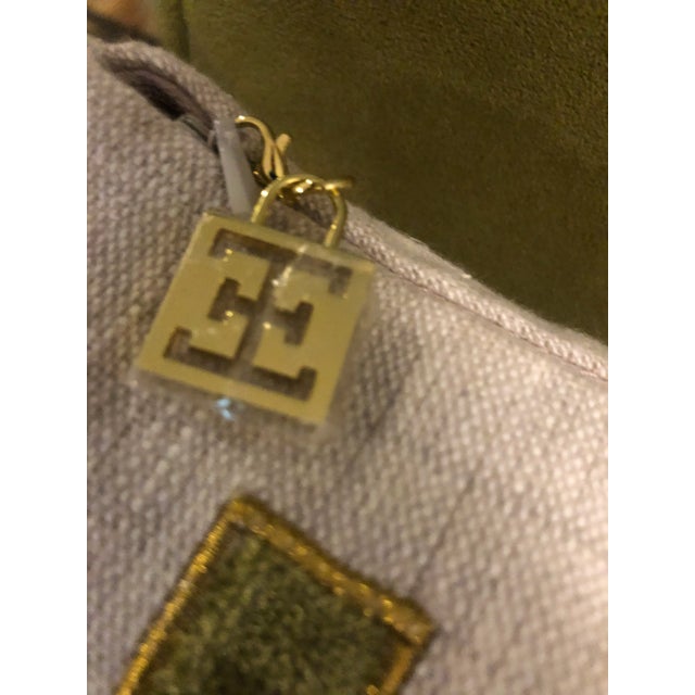 Contemporary Emdee “Velluto Porto” Green Velvet & Linen Pillow For Sale - Image 4 of 8